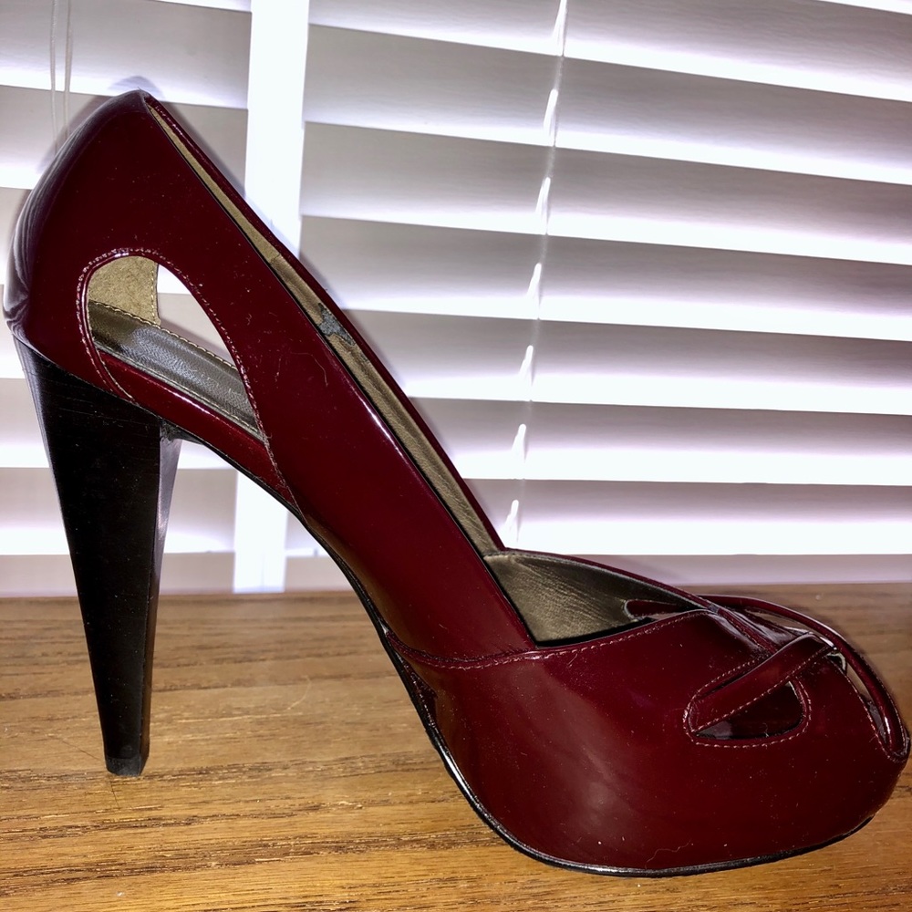 Calvin Klein Peep-toe Pump 8.5